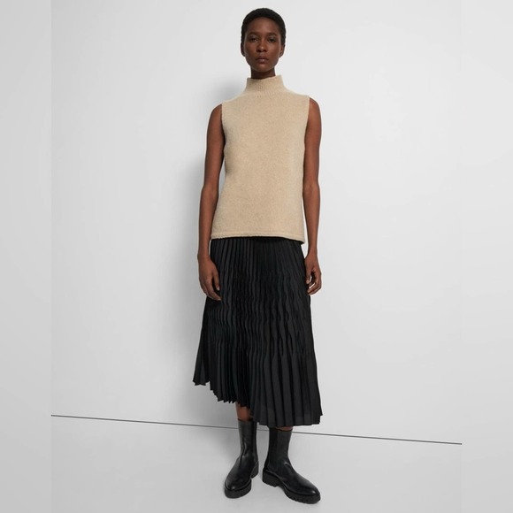 Theory Turtleneck Sweater Vest Brushed Wool (size S) - Picture 2 of 9